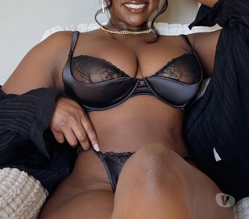Escorts Norfolk Norwich - Photos for 36F Curvy Busty Ebony Masseuse