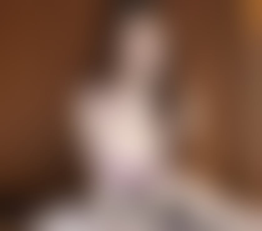 Escorts Soho Central London - Photos for The new girl offers massage or companionship services.