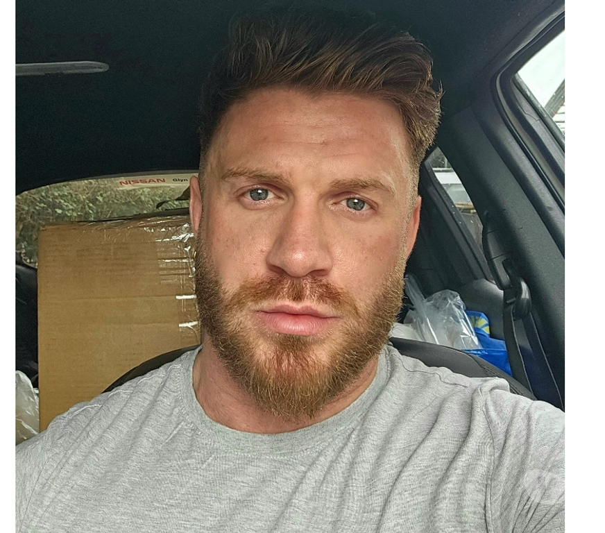 Gay massage West London Hammersmith - West London - Photos for Masculine Essex Lad (Bttm) - Available ✅