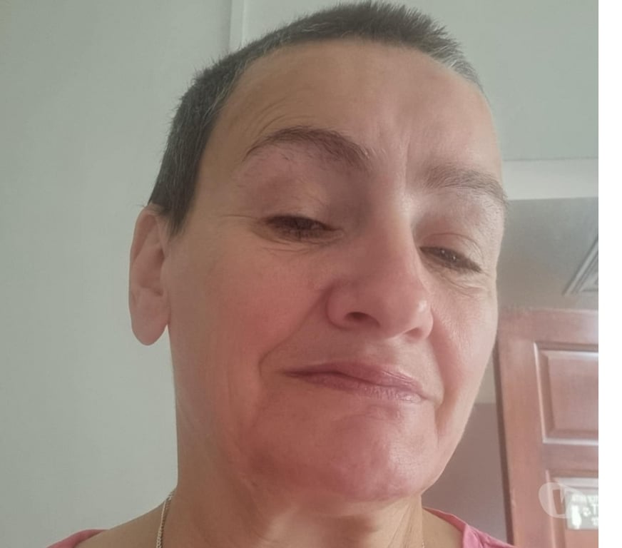 Escorts West Yorkshire Leeds - Photos for I MIGHT BE OLD AND NOT BE PRETTY BUT IM DAMNED GOOD