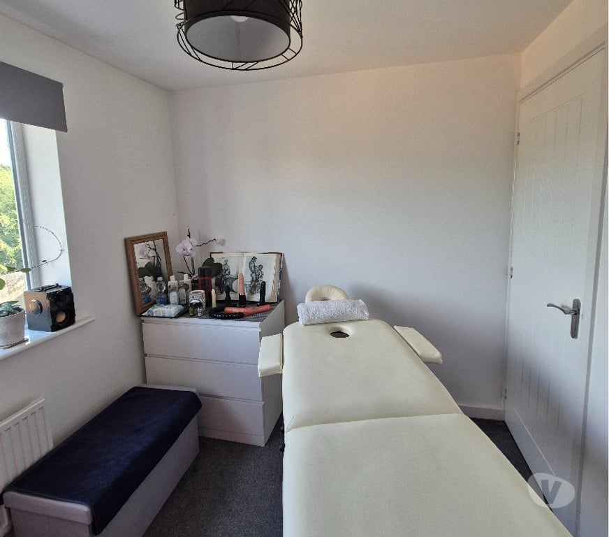 Gay massage West Midlands Coventry - Photos for Full Body Massage with Chubby Boy