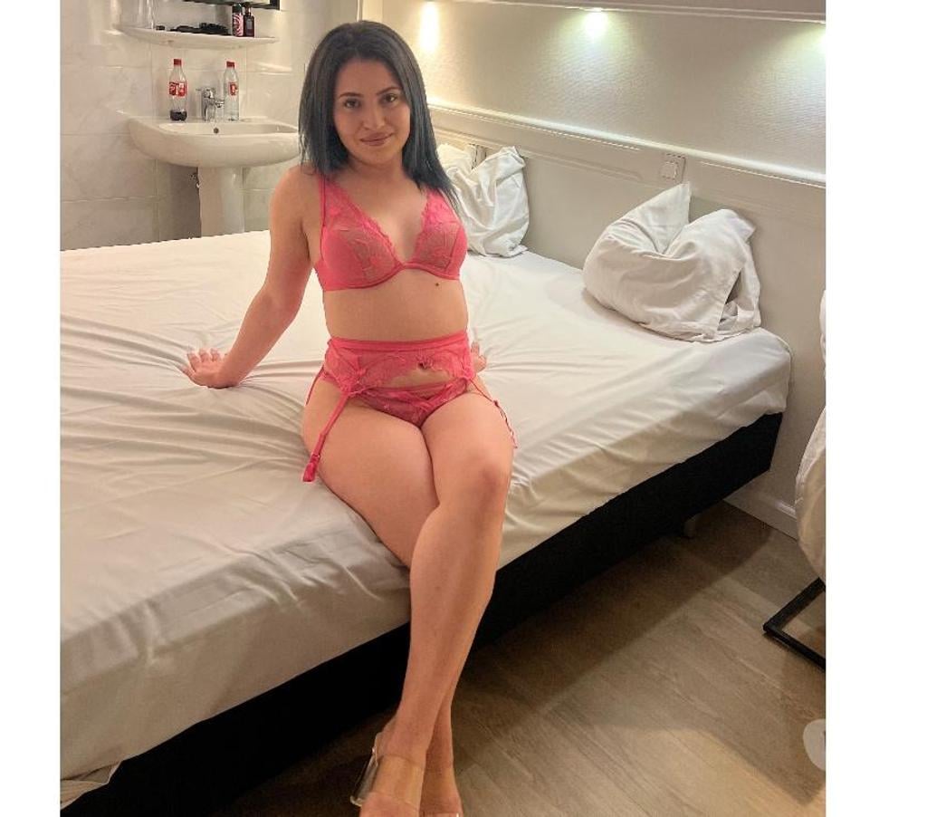 Escorts West London Hillingdon - Photos for New in Town ❤️ party ❤️ incall ❤️