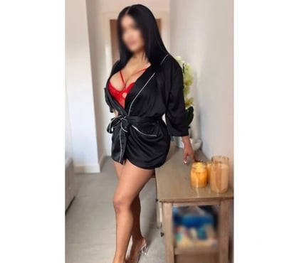 Mature Escorts Birmingham Sandwell - Photos for 🍭New girl in town🍭😍in&out❤️Party girl👅
