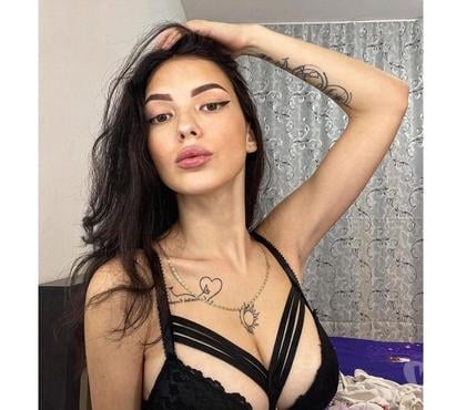 Escorts Gloucester City Centre Gloucester - Photos for HELLO GENTLEMENS, EMY NEW THERE!!!