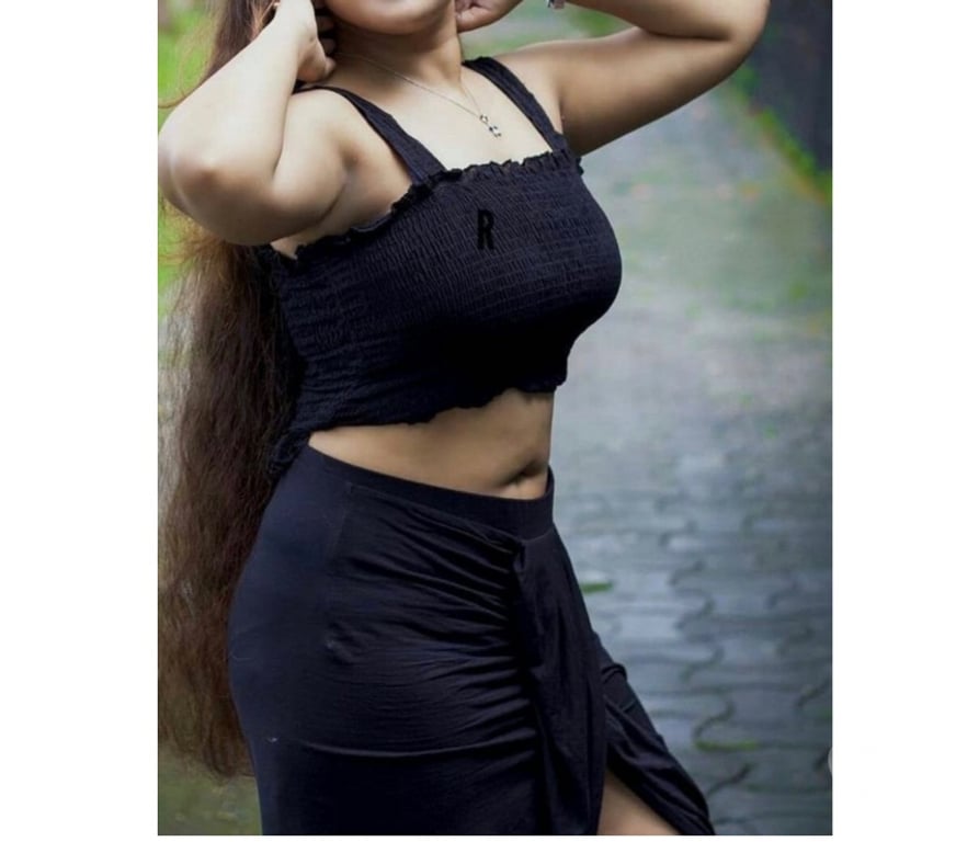 Escorts West London Hounslow - Photos for Indian desi girl