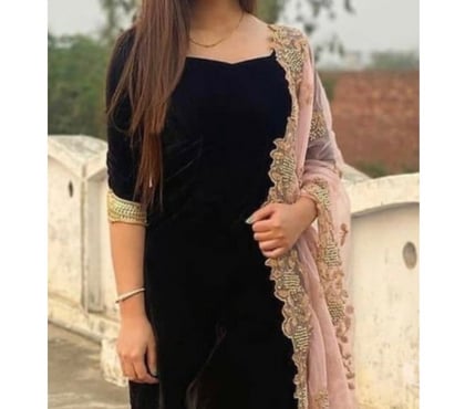 Big Ass Escorts Hounslow West Station Hounslow - Photos for Indian desi girl
