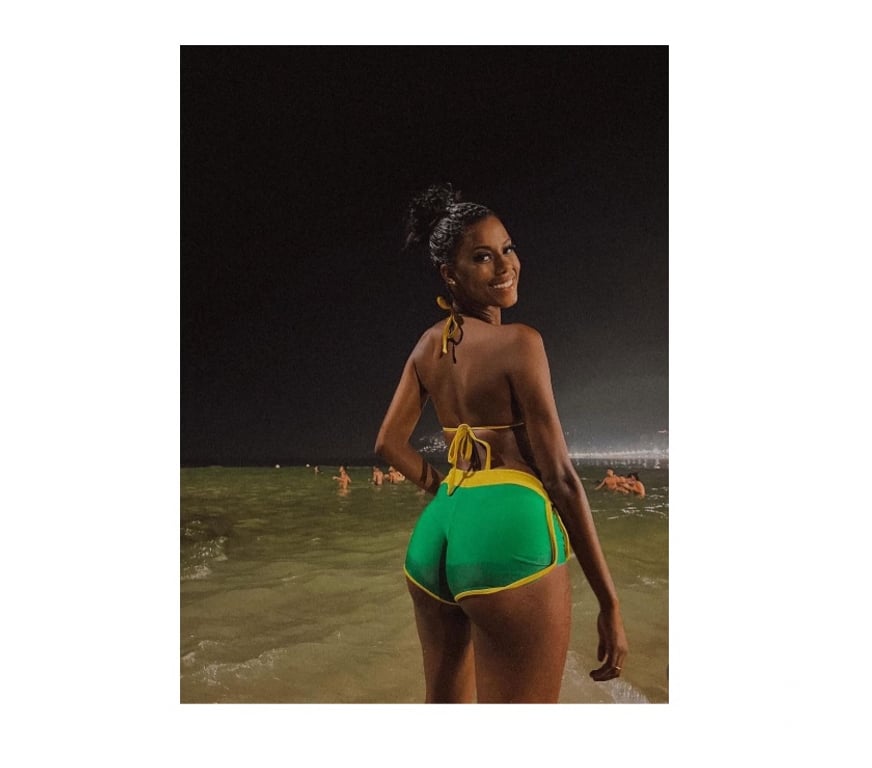 Escorts South West London Kingston upon Thames - Photos for Curvy beauty discreet brazilian girl 😊