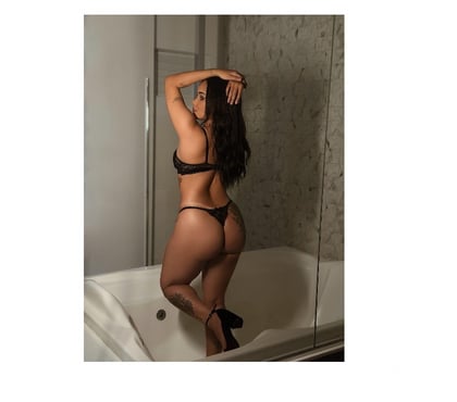 Escort Haydons Road South West London - Photos for LARRISA 🌟 Charming Brazilian girl – in your area 🏠