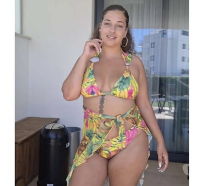 Escort Canary Wharf East London - Photos for MIXED RACE, CURLY HAIR, JUICY ASS GODDESS