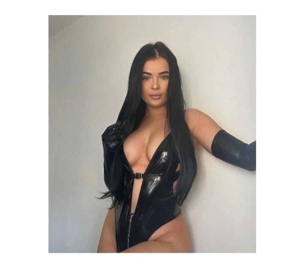 Escorts Essex Basildon - Photos for 🍒Naughty Lara 🪩 🔝HOȚ GIRL 🔝SLIM🔞Party