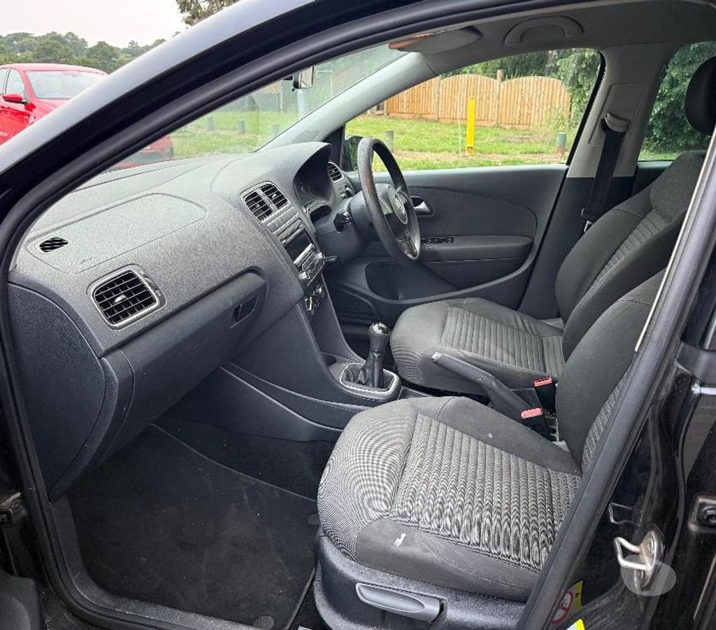 used cars for sale West London Hillingdon - Photos for Volkswagen Polo 1.4 Manual