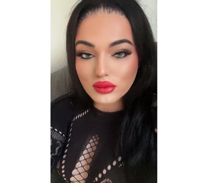 Trans Perivale Ealing - Photos for 7inch curvy Irish trans girl in Perivale