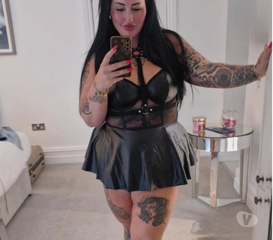 Escorts Warrington Lymm - Warrington - Photos for Curvy, kinky Yorkshire girl