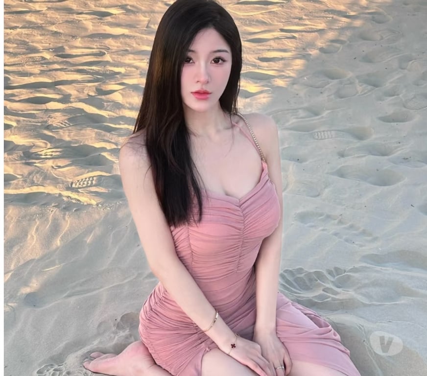 Escorts East London Plaistow - East London - Photos for 🌟 Young & Beautiful Masseuse – Relaxing Massage