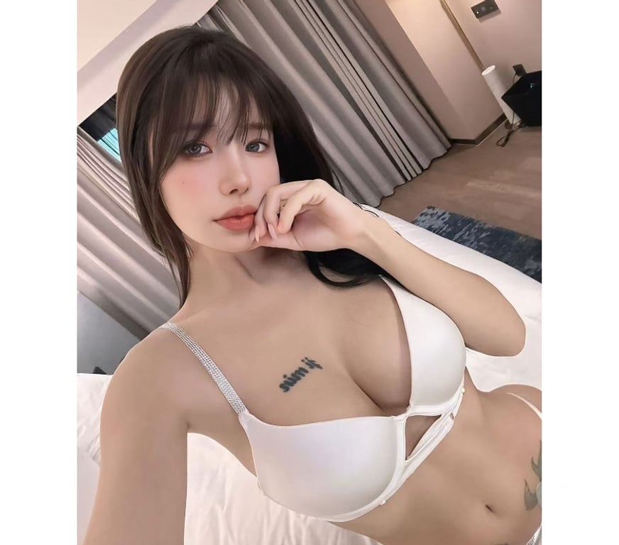 Escorts Bristol Bristol City Centre - Bristol - Photos for ❤️‍🔥New Duo Cute Girls Full Escort Service