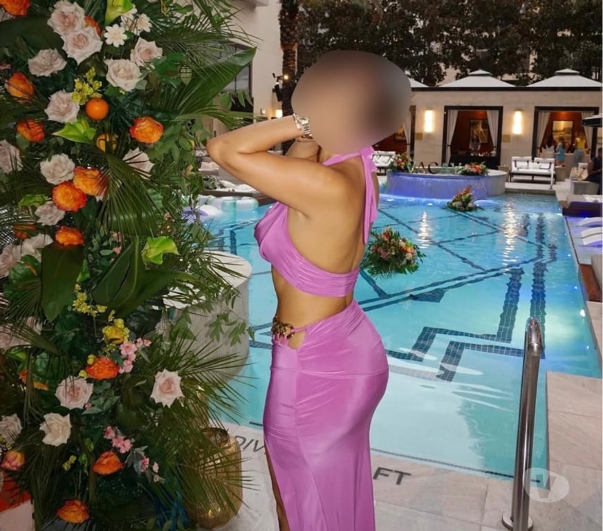 Escorts West London Hillingdon - Photos for Yasmeena Curvy & Fun Companion