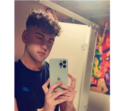 Gay Escorts Middlesbrough Town Centre Middlesbrough - Photos for Experienced gay escort - tell me how you want pleasing