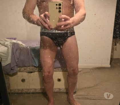 Gay escorts Northolt Ealing - Photos for FUN NAKED EROTIC MAN ON MASSAGE BY HUNG GUY NORTHOLT