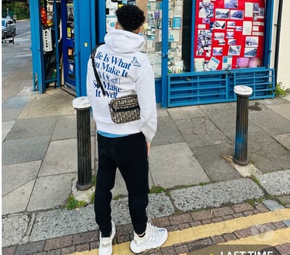 Local Swingers Canary Wharf East London - Photos for Clean and distrect looking for women or couple