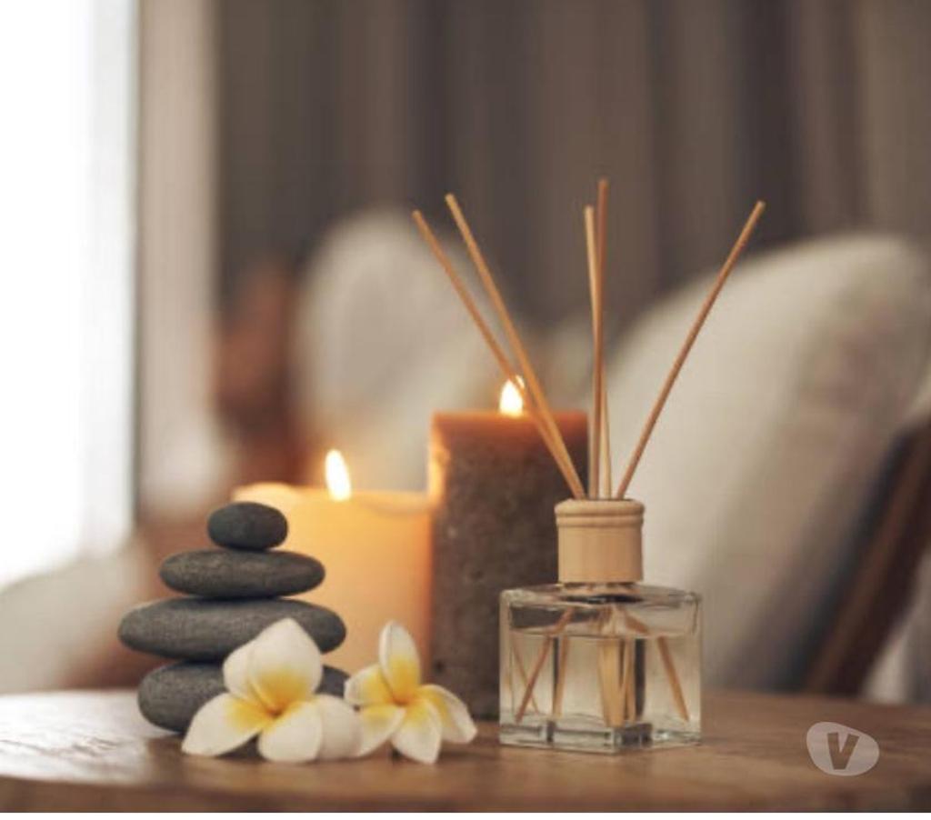Full body massage East London Canary Wharf Station - East London - Photos for Hotel outcall service only , friendly experience massage