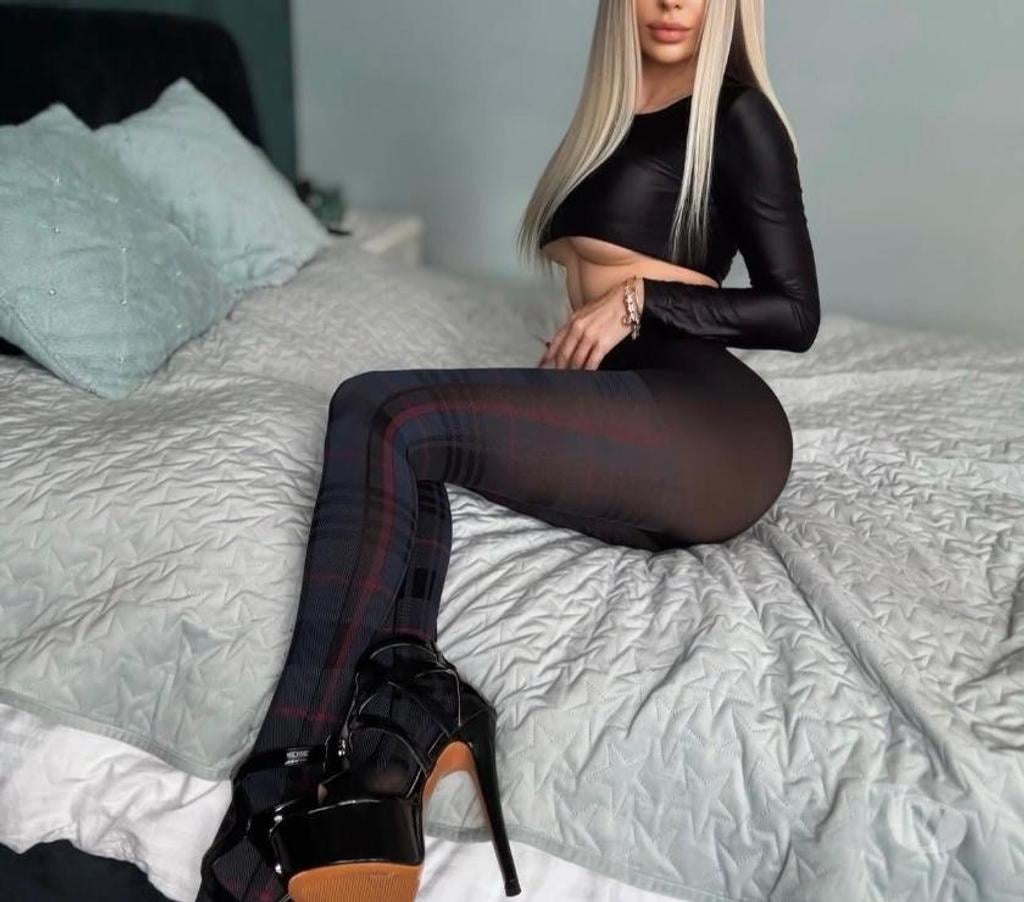 Escorts Surrey Guildford - Photos for Hi I'm lusy best girls new ❤in your town 💯💞