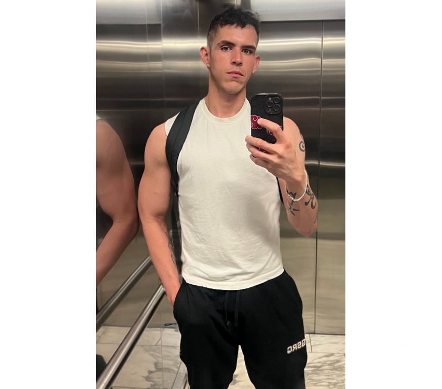  Gay massage East London Dalston - East London - Photos for Horny Brazilian Man Available Now