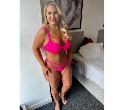 Escort Birmingham City Centre Birmingham - Photos for KELY MILER 😍 THE BEST OWO 🤤🇧🇷