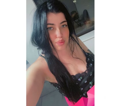 Escorts Luton Town Centre Luton - Photos for Ariana 💕Here for you ❤️ Full service ever ❤️