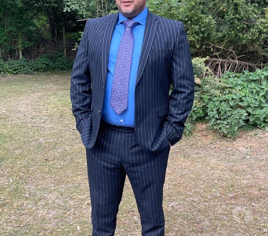 Gay massage Suffolk East Suffolk - Photos for Suited office boys for you.