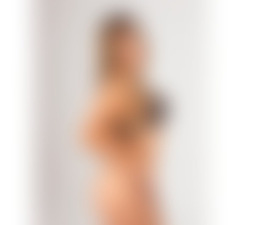 Escorts East London Gants Hill Station - East London - Photos for ✨BLONDE PETITE ✨ BRAZILIAN PARTY GIRL 🎉