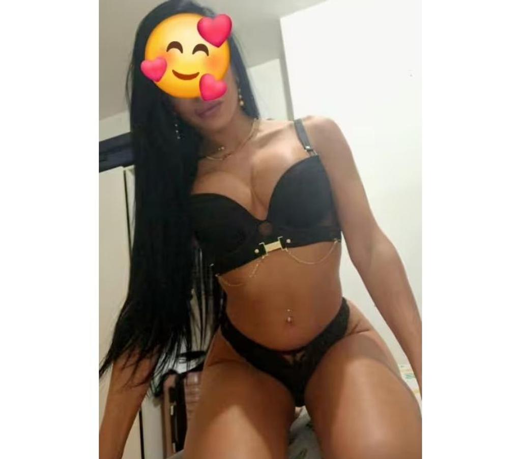 Escorts Staffordshire Stoke-on-Trent - Photos for Clara New girl in town