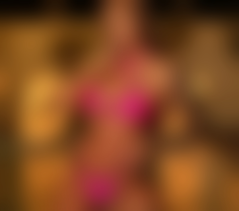 Escorts Slough Town Centre Slough - Photos for patty very naughty girl kiss