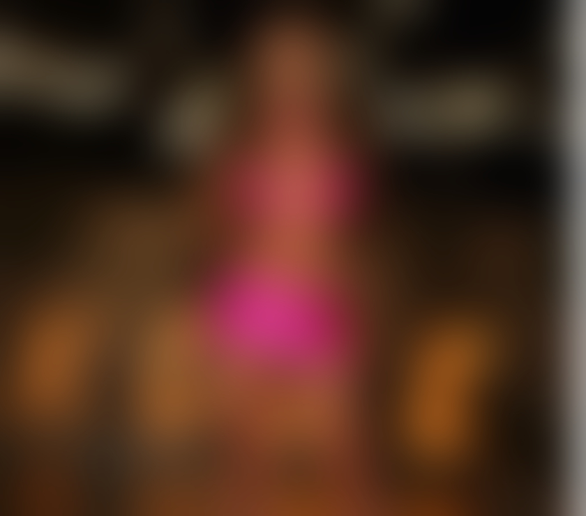 Escorts Slough Slough Town Centre - Slough - Photos for patty very naughty girl kiss
