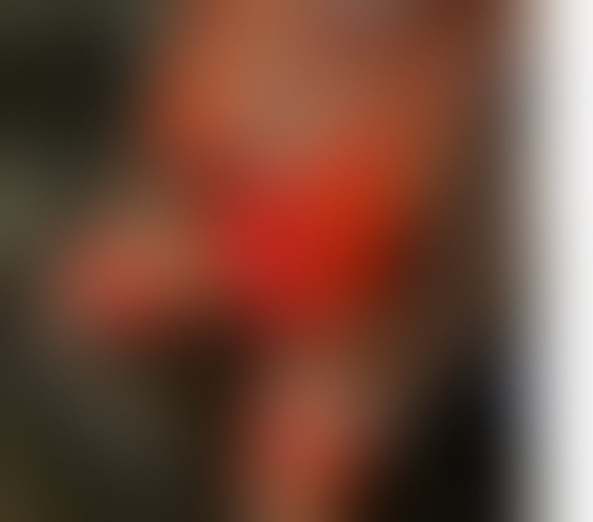  Escorts Edinburgh Edinburgh - Photos for Hot Brunette Arianna!!