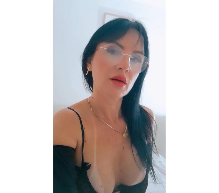 Escorts North London Manor House - North London - Photos for LANE❤️🔥🔥HOT BRAZILIAN 🔞🔥Girl's party 🔥