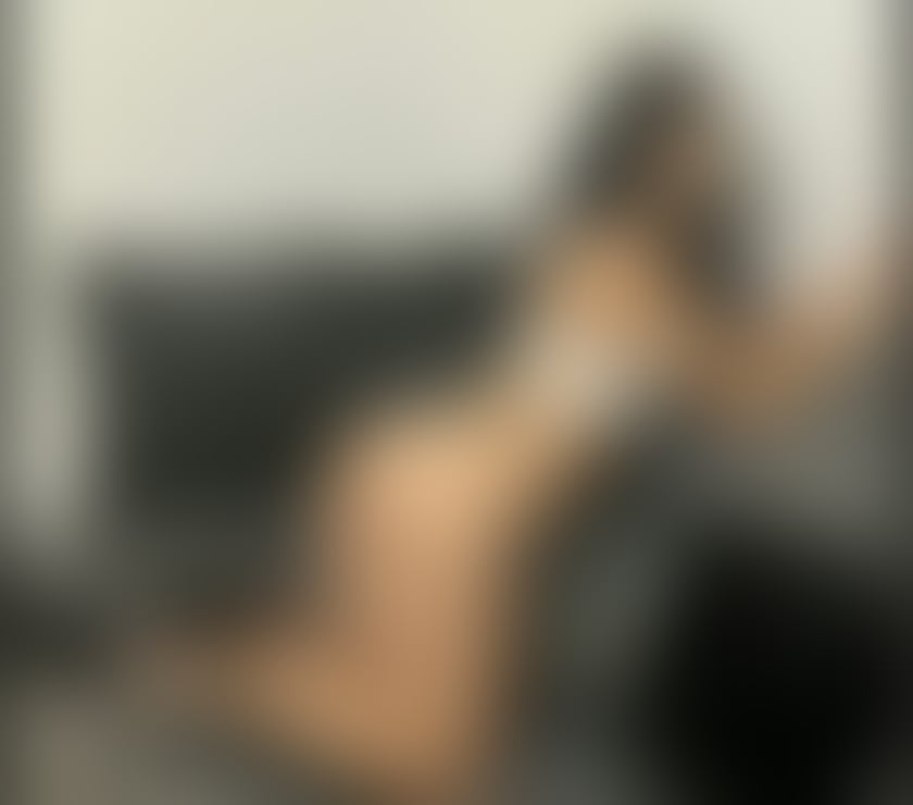 Escorts Belfast City Centre (South) Belfast - Photos for New Town call me available for incall outcall