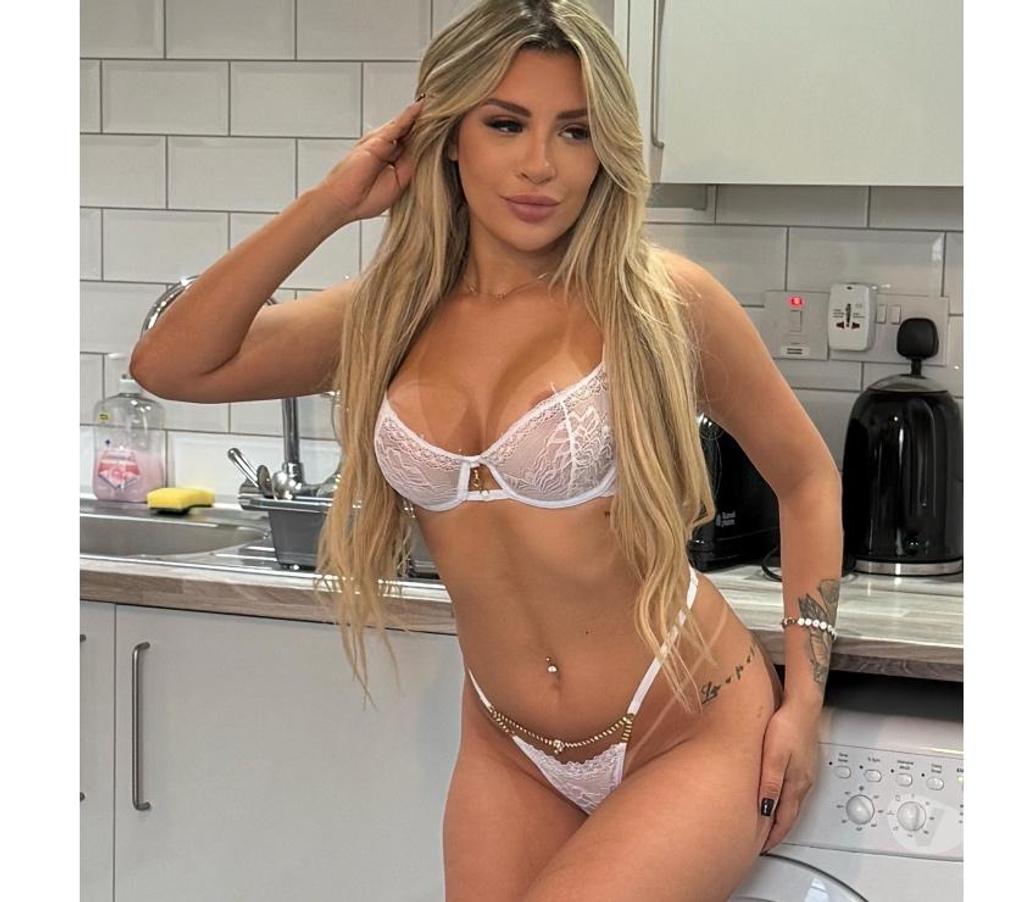 Escorts Staffordshire Stoke-on-Trent - Photos for Cristal Blonde 👱🏼‍♀️❤️