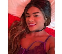 Massagista brasileira mel Castro