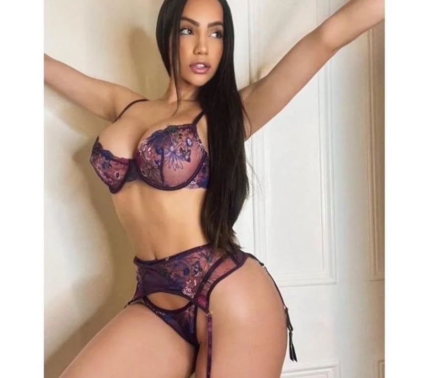  Escorts Canary Wharf East London - Photos for CLEO 💕 PARTY GIRL 💕NO RUSH 😍 NEW HERE 📍