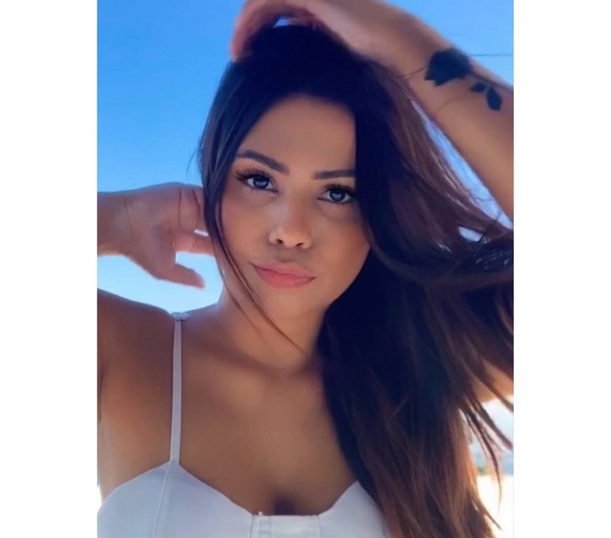 Escorts North West London Baker Street Station - North West London - Photos for Mira – Warm, Fun & Ready to Make Your Night Special ✨