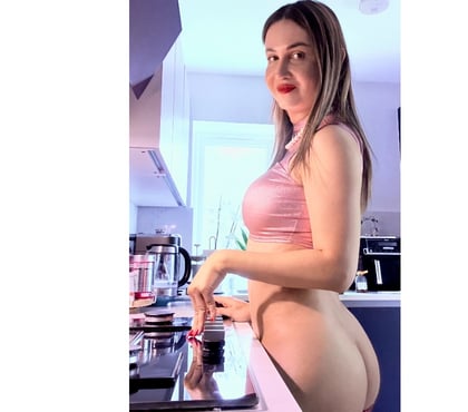 Trans Escorts Croydon Croydon - Photos for Outcall only - trans lady Elma ❤️🌸