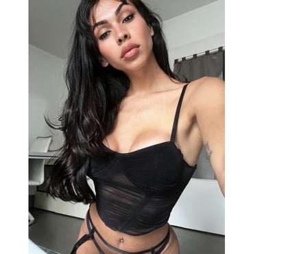 Trans Escorts Canary Wharf East London - Photos for Bruniky – Elite Brazilian Trans Dominatrix in Canary Wharf