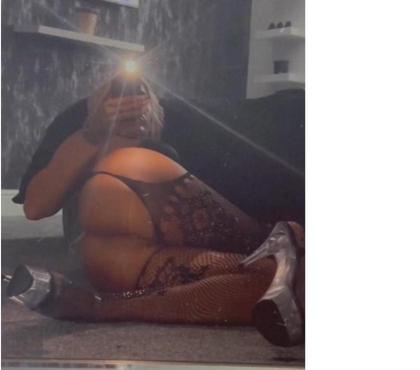 Escort Royal Albert Liverpool - Photos for BritishBlondeBrooke