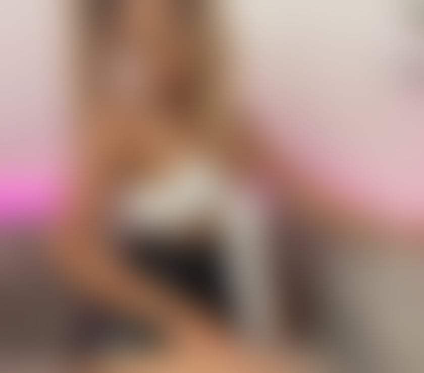 Escorts Carmarthenshire - Wales Cwmbach (Llanelli) - Carmarthenshire (Sir Gaerfyrddin) - Photos for Emma party girl in here