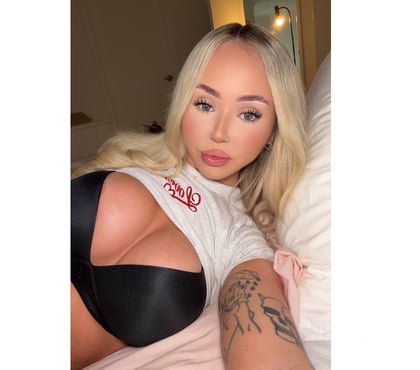  Escorts & Erotic Massage Grays Thurrock - Essex - Photos for Alena GFE 💋 first time in Grays ** party girl **