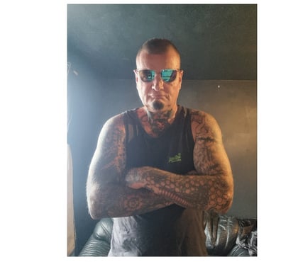 adult personals Cottingley Bridge Bradford - Photos for Mature Man seeks Naughty Meets with Open Minded Females