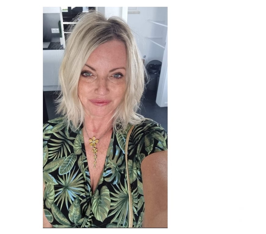 Adult Entertainment Derbyshire Derby - Photos for Naughty Natural Curvy 57yr old Active now