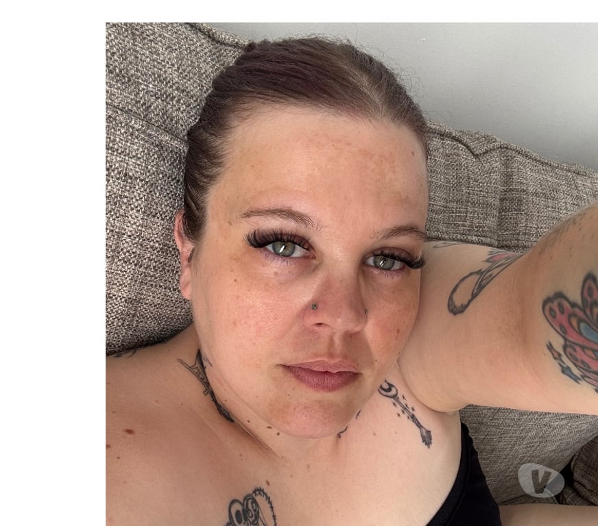 Escorts Buckinghamshire Milton Keynes - Photos for Voluptuous, English, inked companion mk