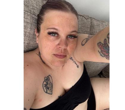 Escorts Eagle Farm South Milton Keynes - Photos for Voluptuous, English , inked companion mk