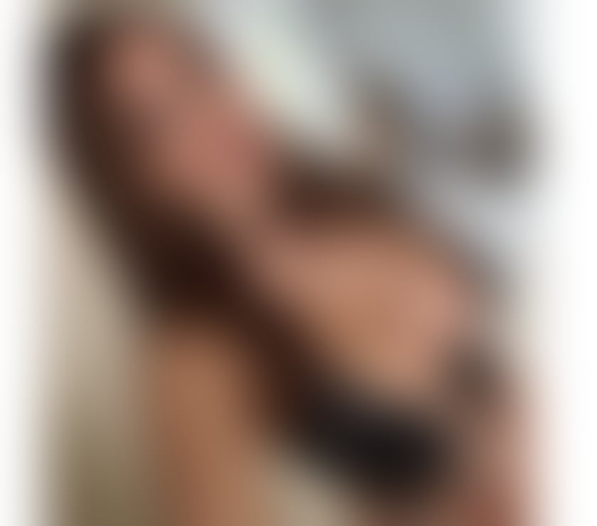  Escorts & Erotic Massage Cardiff City Centre Cardiff - Photos for Hellen hot brazilian - new